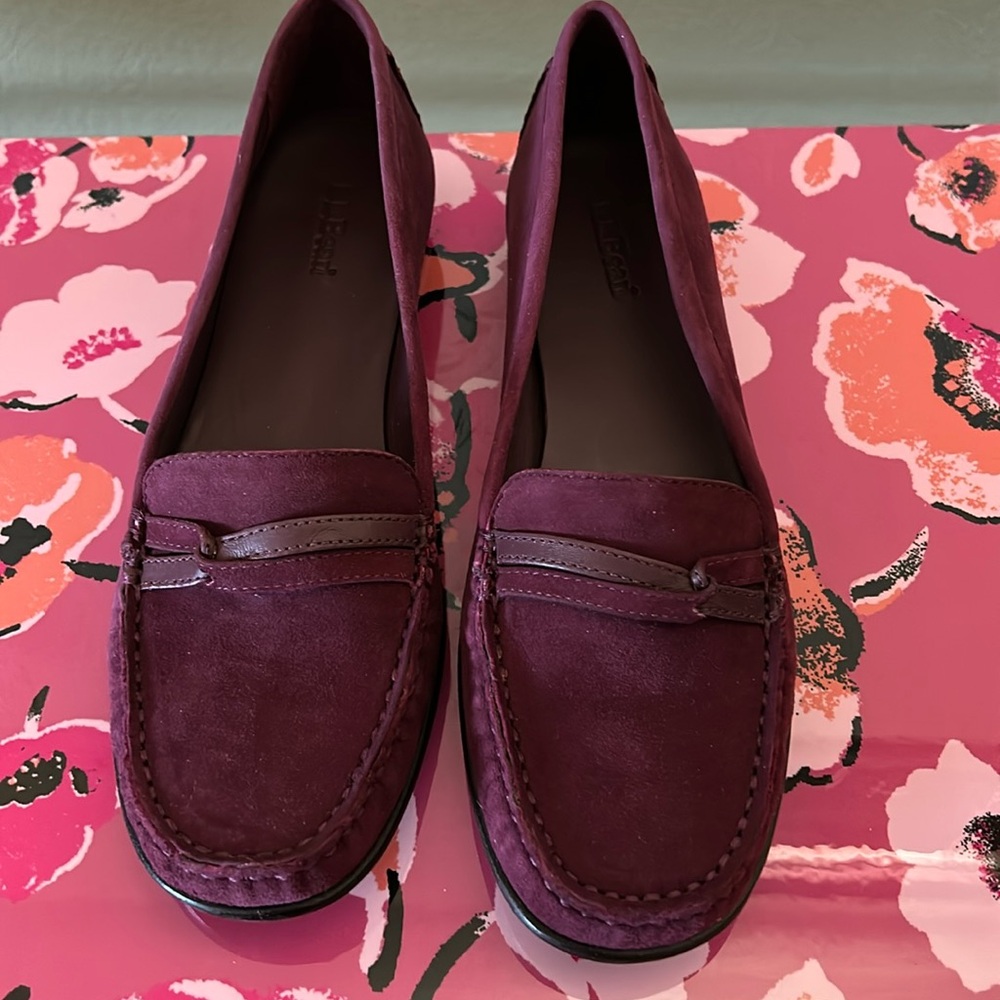 LL Bean Suede Moccasin Loafer Flats Port Color size 8.5 NIB